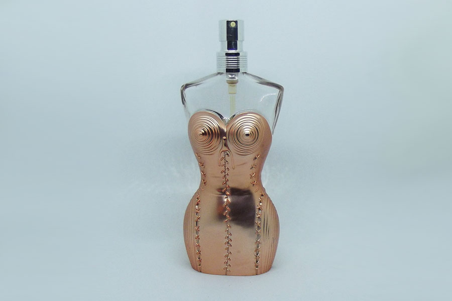 Femme Flacon VIDE Hauteur 15 cm avec son corset doré de Gaultier 