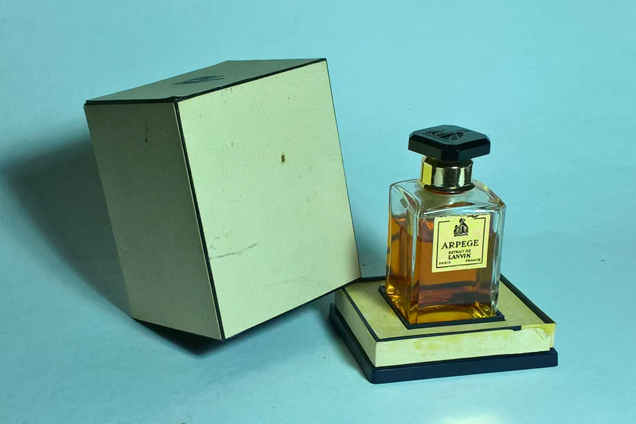 Arpège Flacon du parfum Hauteur 6.5 cm  1/2 plein de Lanvin 