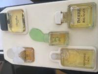 Collection parfums de Paris 
5 mini parfums en excellent état dans boîte d’origine  