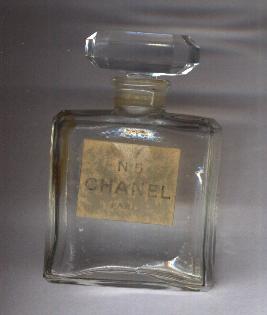  N° 5 parfum étiquette très abimée hauteur 6.5 cm de Chanel 
